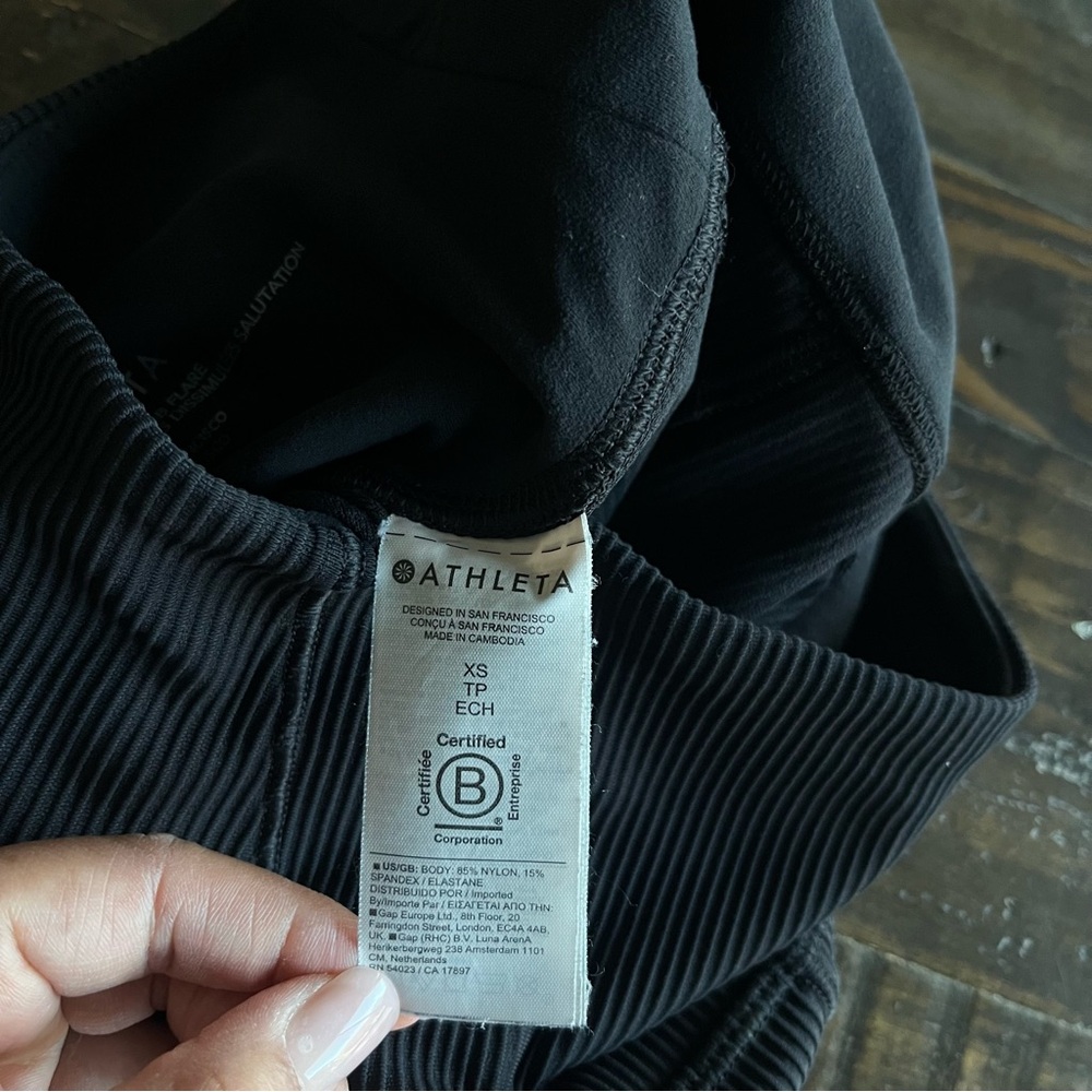 ATHLETA Salutation Stash Rib Flare Leggings - Picture 10 of 12